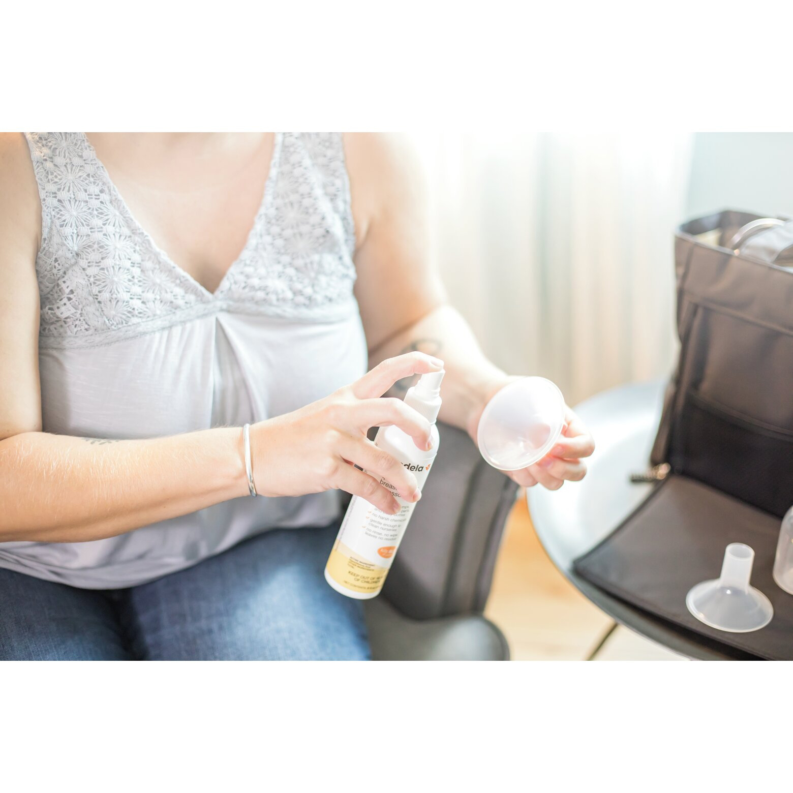 Medela Quick Clean Breast Pump Sanitizer - Case of 6 thumbnail 3