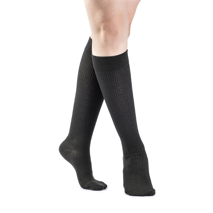 Sigvaris Casual Cotton Knee High 15-20 mmHg Compression Socks thumbnail 1