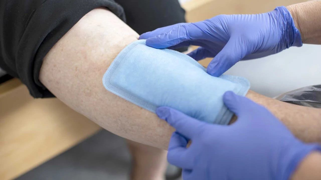 Mextra Superabsorbent Wound Dressing thumbnail 4