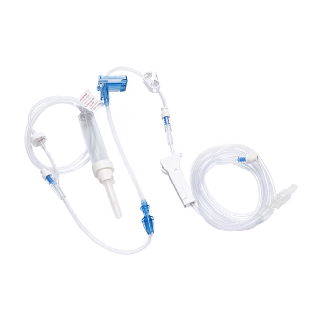 BD Alaris 3 Ports IV Pump Set with SmartSite Needle-Free Y-Valve Port - Main image