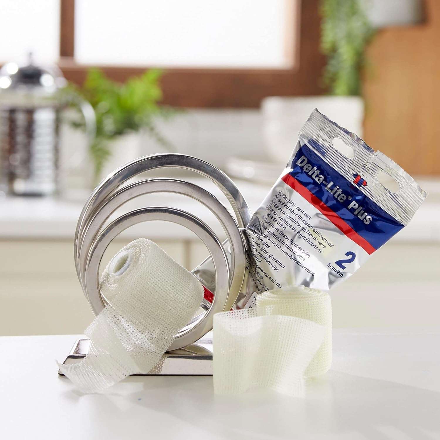 Delta-Lite Plus Fiberglass Cast Tape thumbnail 3