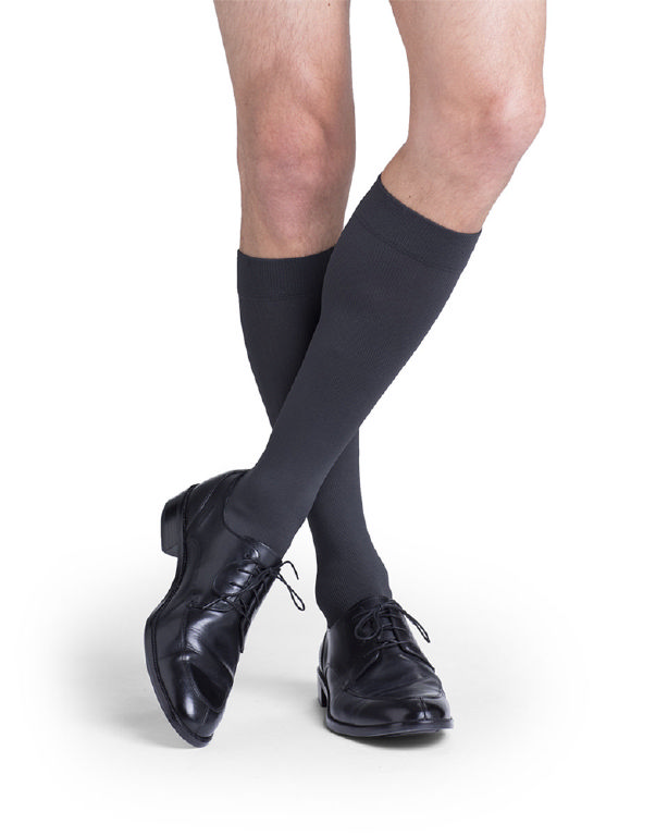 Sigvaris Midtown Microfiber Men Calf High with Silcone Beaded Grip-Top Compression Socks thumbnail 6